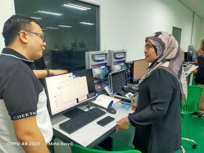 Hands-on edge AI training with UTeM academic staff